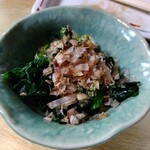 とん八 - ちぢみほうれん草のおひたし 380円(税込)(2024年1月22日撮影)