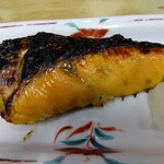 とん八 - 厚切り銀鮭西京焼き 580円(税込)(2025年1月9日撮影)