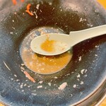 とんこつらぁ麺 松もと - 僕は無意識のうちにその最後の一滴まで飲み干してしまった。