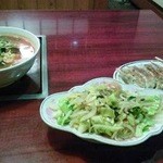 Hachifuku - クッパ、野菜炒め？、餃子