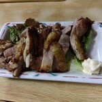 とん八 - 鶏肉のにんにくこしょう焼き 480円(税込)(2024年12月5日撮影)