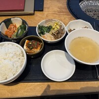 焼肉トラジ 名古屋セントラルタワーズ店 - 