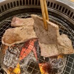 炭焼 金竜山 - 上タン