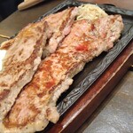 べこ六 ステーキ ミートインパクト - 