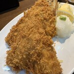 山三 - 釣りアジフライ、けっこうボリューミー