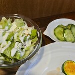 キッチン ブルー グローブ - サラダ、お新香のアップ