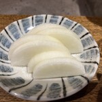 柳家 - 塩を振った大根は必須