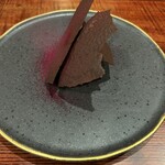 Le Bourgeon - デザート 撮る角度間違えた 中にショコラムース