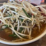 台湾ラーメン 江楽 守山本店 - もやしてんこ盛り