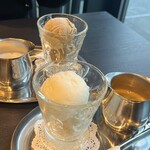 シアター カフェ レストラン - 