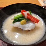 おかもと - 白味噌仕立てのお椀が身体に沁みます