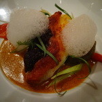 ラ・ベ - オコゼのクリスピー焼き　キャビアドオーベルジーヌ