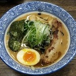 青山 八日市場店 - ラーメン(にんにく油) 730円