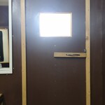 手打ち らーめん 響 - 手作り感満載の店内！！ラーメンは味で勝負です！！