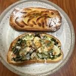 boulangerie mike - 紅はるかのデニッシュ　ネギのタルティーヌ