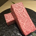 283430388 - 