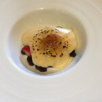 ルアン - グラタンに見えるデザート。味はプリン。なるほどなーと思いました。