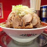 ラーメン タロー 五反田の陣 - 小ラーメン豚入り（野菜マシ、削り節）1,000円