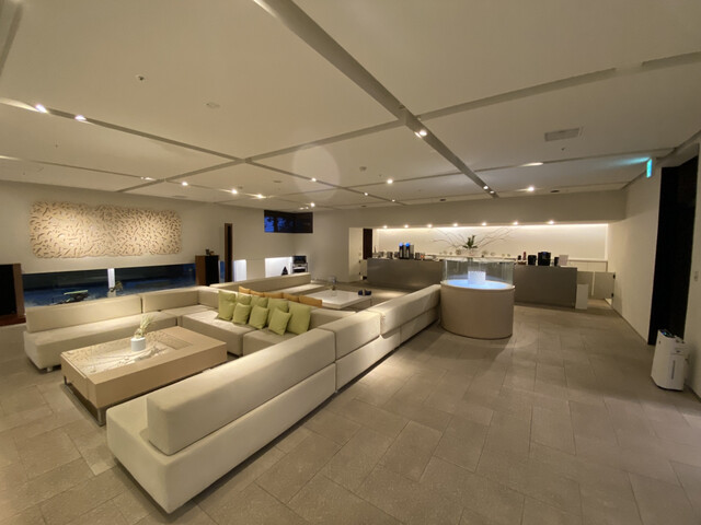 ラウンジ KOMOREBI（コモレビ） - 登別市その他（バー）