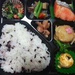 ほっともっと - 16穀米のバランス弁当
