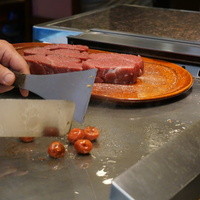 六角堂 - 国産肉の４８００円のコースだっと思います。