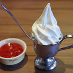 びっくりドンキー - 北海道ミニソフトイチゴソース