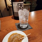 YanYan - お通しと芋焼酎ソーダ割り
