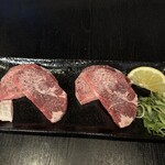 焼肉　豊香園 - 厚切り塩タン一人前