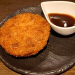 飲んべぇ食堂 らくだ屋 - メンチカツ(野菜無しバージョン)