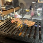 路地裏焼肉 マックスザホルモン - 