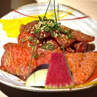 牛刺しと焼肉 仔虎 クリスロード店 - 