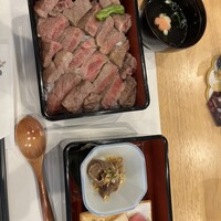肉と庭 まつを - 