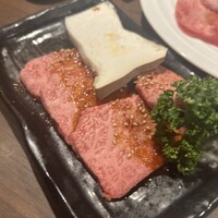 炭火焼肉 一徳 離宮 - 