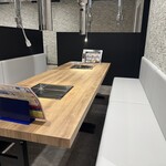 炭火焼肉 肉郎 - ５名から12名用席