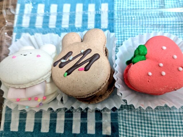 macaron♥様 画像 over macaron Kanryu Plaza Ten - Shin Okubo/Macaroon | Tabelog