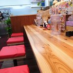 むさし - カウンター席はこんな感じ