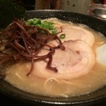 元祖 麺屋原宿 - とんこつ（白）ラーメン