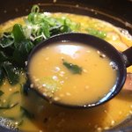 Hanamichi - スープはあっさりしてるけどコクがあって美味しい♪