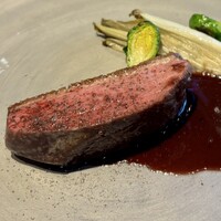 テアトロ ディ マッサ - 滝川産合鴨胸肉　
                    チコリーと芽キャベツのソテー　赤ワインと醤油麹のソース
