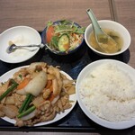 みんなの中華 利民 - 日替わりランチ「豚肉の北京風炒め」