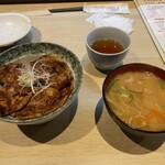 豚丼屋 THEぶたまろ - いつものぶたまろと豚汁