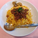 シェフス - 肉のせ炒飯（普通盛り）