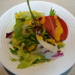 サラマンジェ・ヒロ - セットのグリーンサラダ