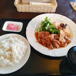 カフェテリア アメニティ - 日替りランチ　生姜焼き定食