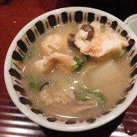 おおたに - 牡蠣と鮭、むかごの飛龍頭と冬野菜の小鍋みそ