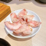 炭火焼肉ホルモンくう - クツベラ