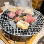 炭火焼肉ホルモンくう - 