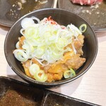 炭火焼肉ホルモンくう - 牛すじ煮込み