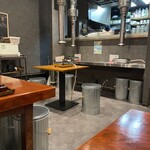 大阪焼肉 うしとみ - 店内