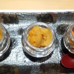 鮨 博多まつもと - うに食べ比べ(ムラサキウニ・塩水バフンウニ・バフンウニ)　